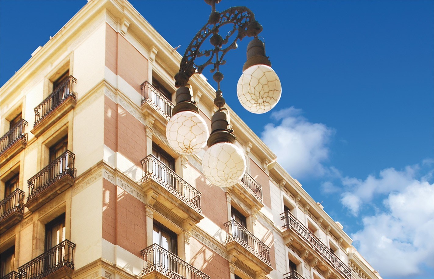 Hotel Rialto: dormir donde nació Joan Miró