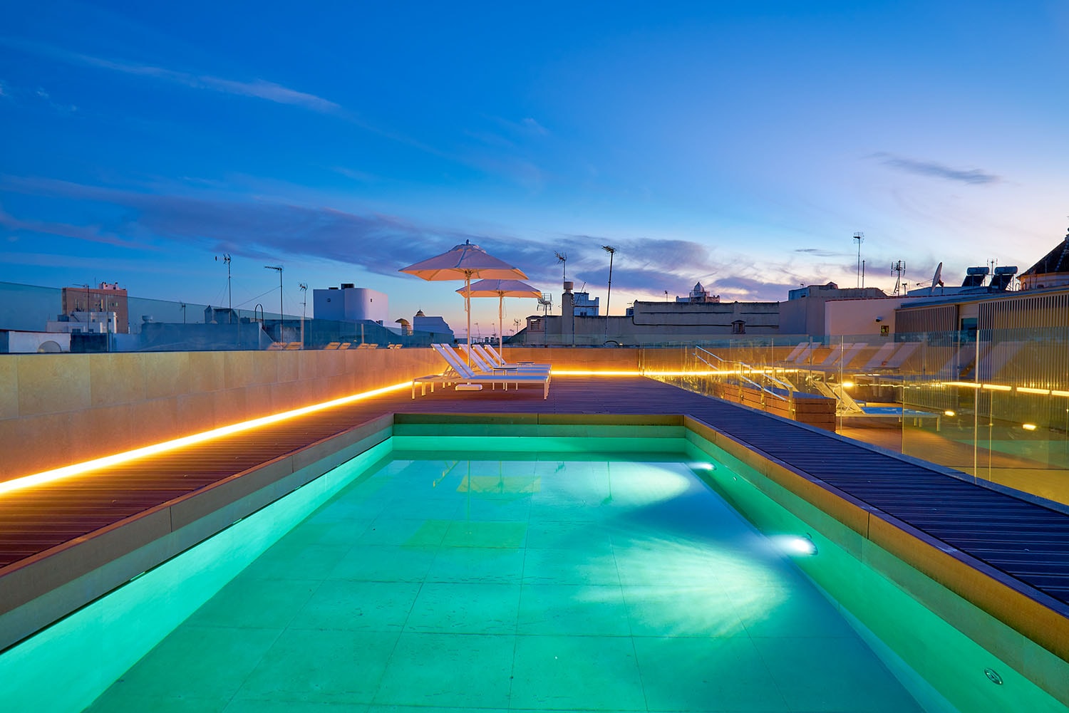Tandem Torres de Cádiz Suites
